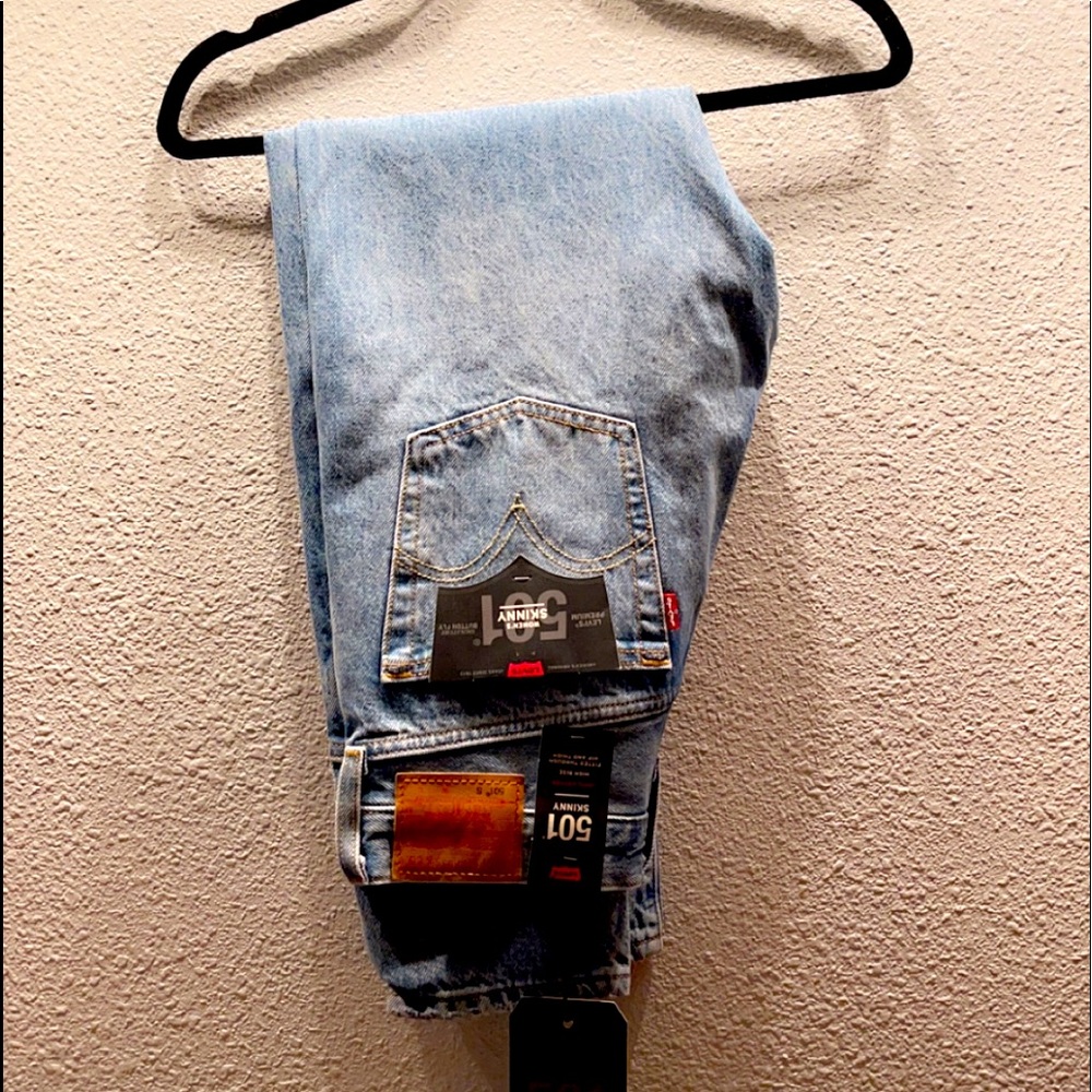 Brand new with tags. Levi skinny 501. 26X28.